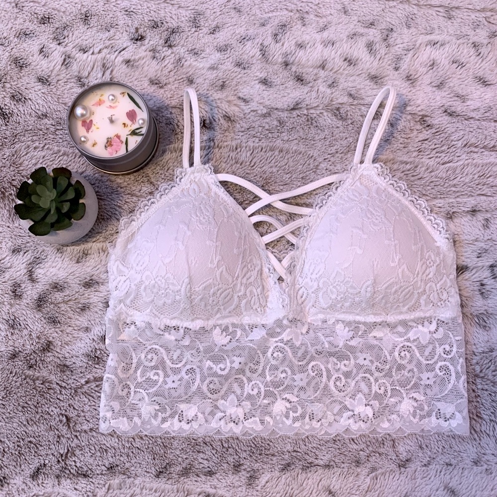 BNWOT Lace Bralette🤍